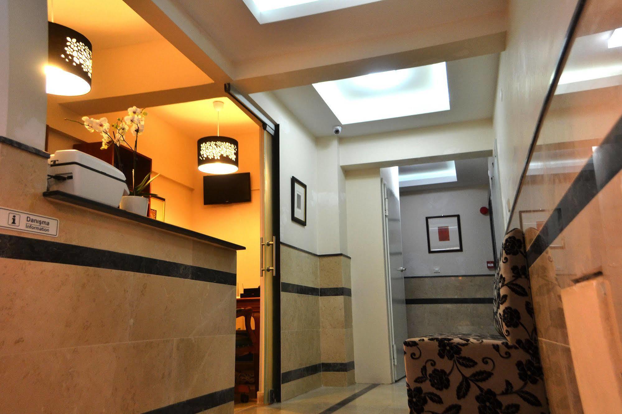 Ixir Hotel Istanbul Exterior foto